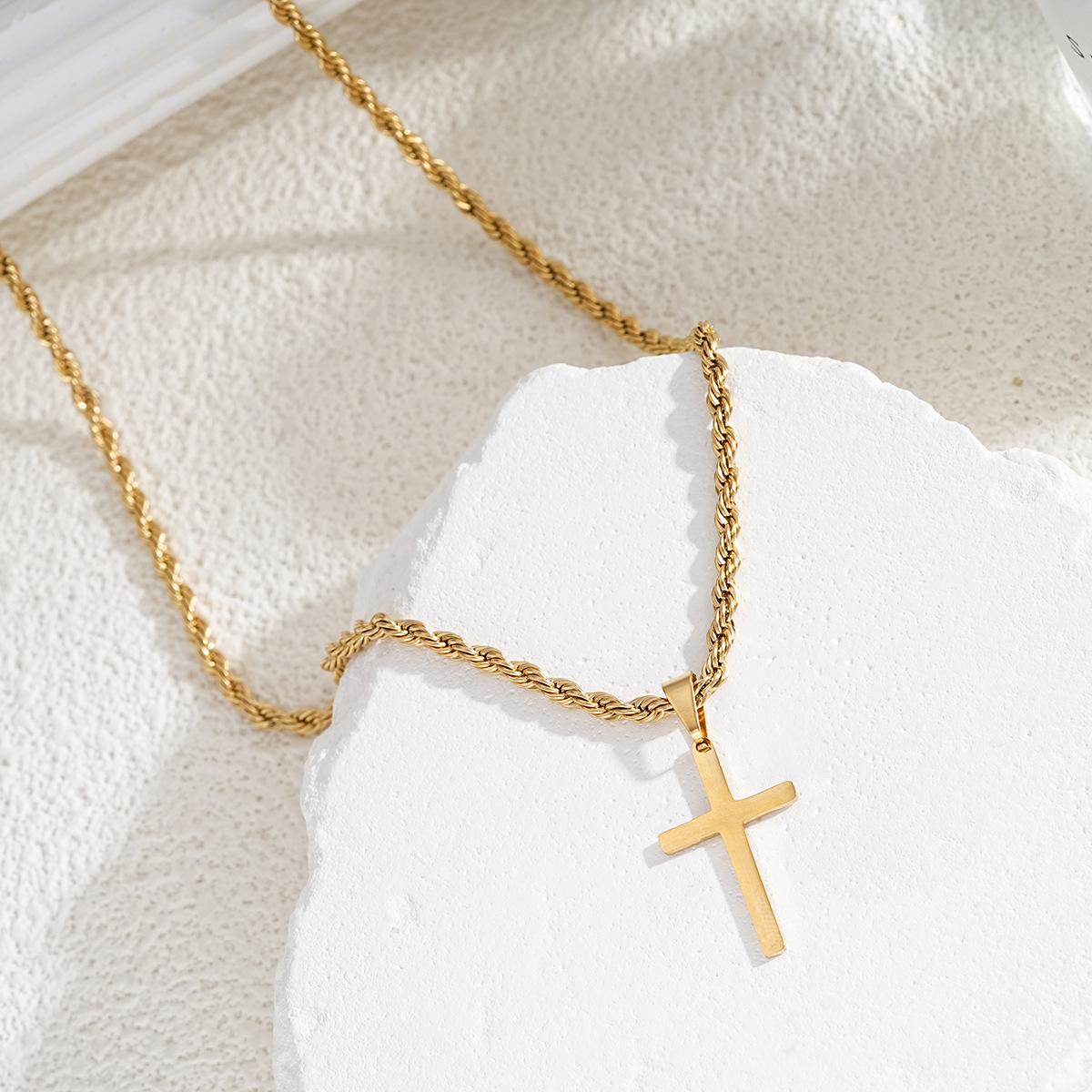 Vallarini Milano – Twisted Rope Chain Necklace with Cross Pendant