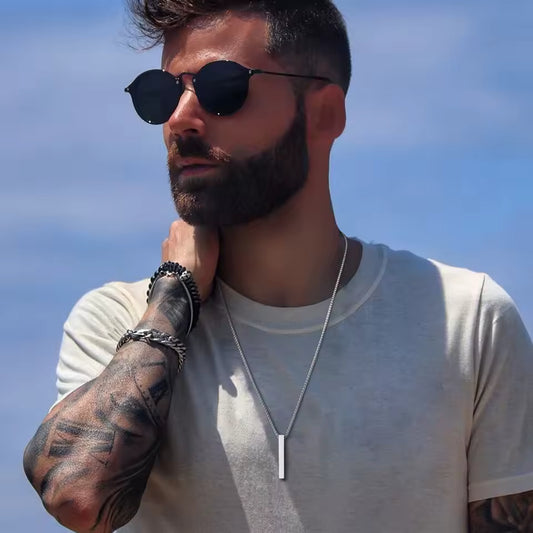 1-piece 18K gold-plated vertical bar necklace, Cuban chain. Minimal unisex style